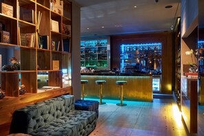 Bar (on property) - Il Decameron Luxury Design Hotel  (Odesa)