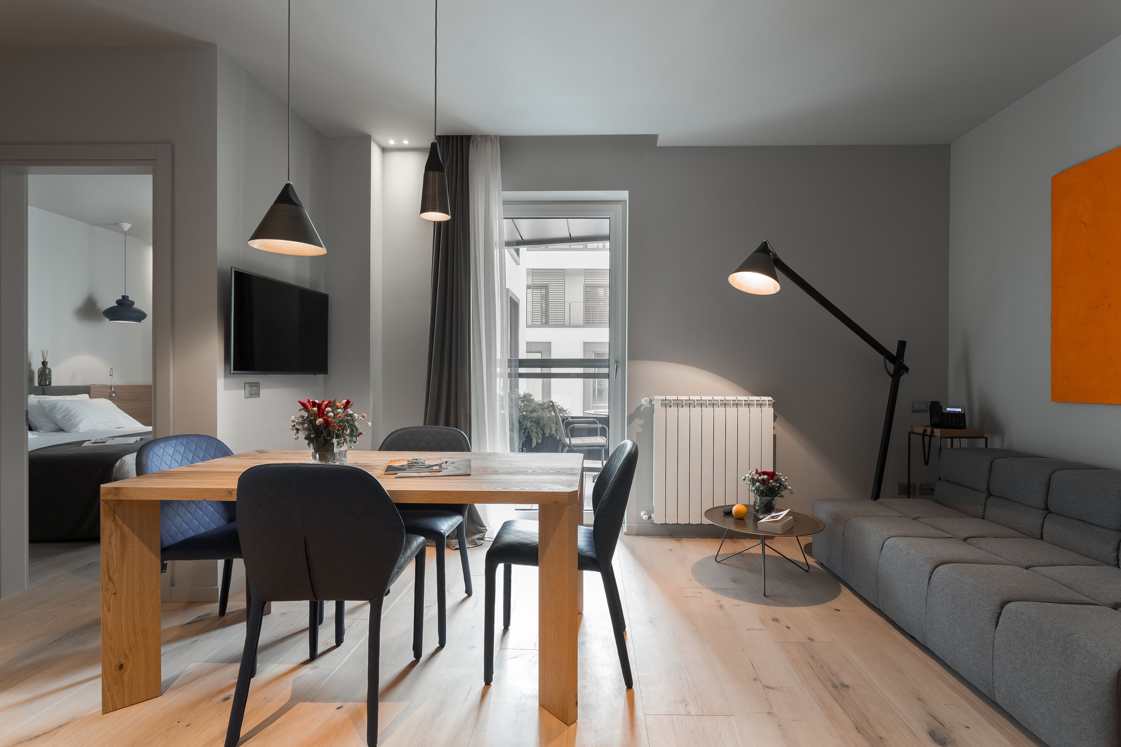 Allergiatestatut vuodevaatteet, minibaari, tallelokero huoneessa