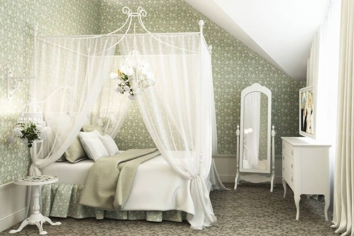 Junior Suite | Minibar, in-room safe, desk, iron/ironing board