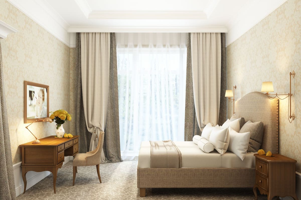 Superior Double or Twin Room | Minibar, in-room safe, desk, iron/ironing board