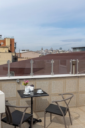 Terrace/patio - Hotel Black Pearl (Istanbul)