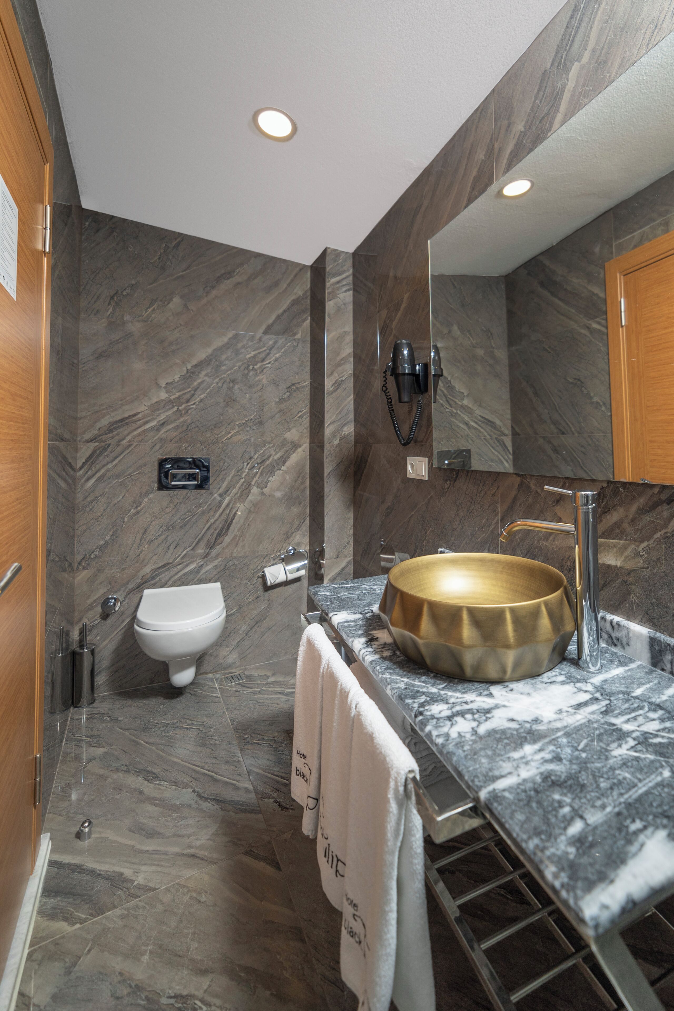 Foto - Hotel Black Pearl