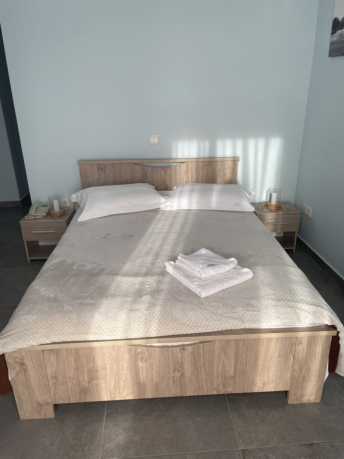 standard double room, 1 bedroom | free wifi, bed sheets, wheelchair access