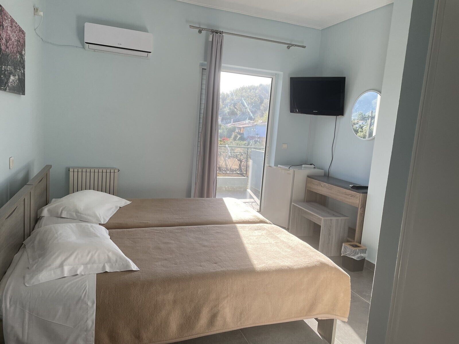 standard double room, 1 bedroom | free wifi, bed sheets, wheelchair access