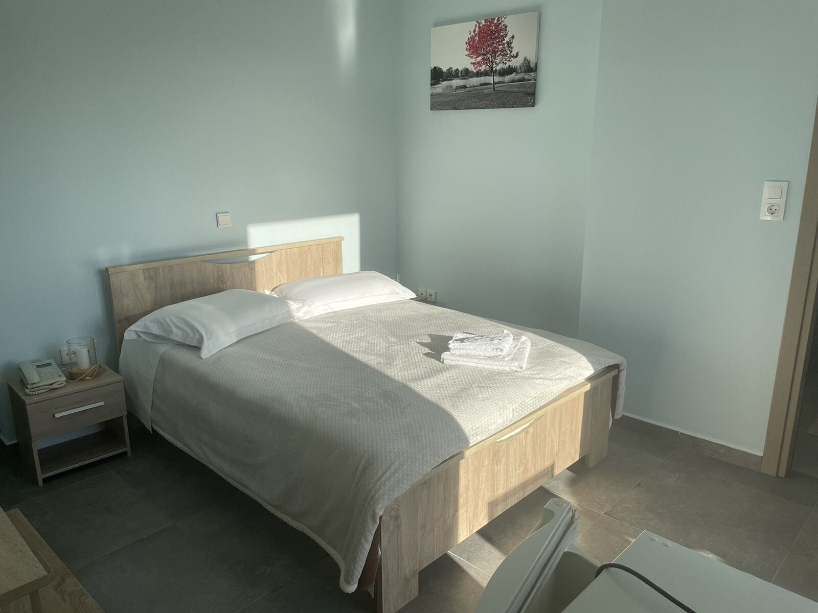 standard double room, 1 bedroom | free wifi, bed sheets, wheelchair access