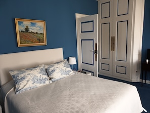 Quarto casal luxo, banheiro privativo, vista para o parque (Chambre Bleue )