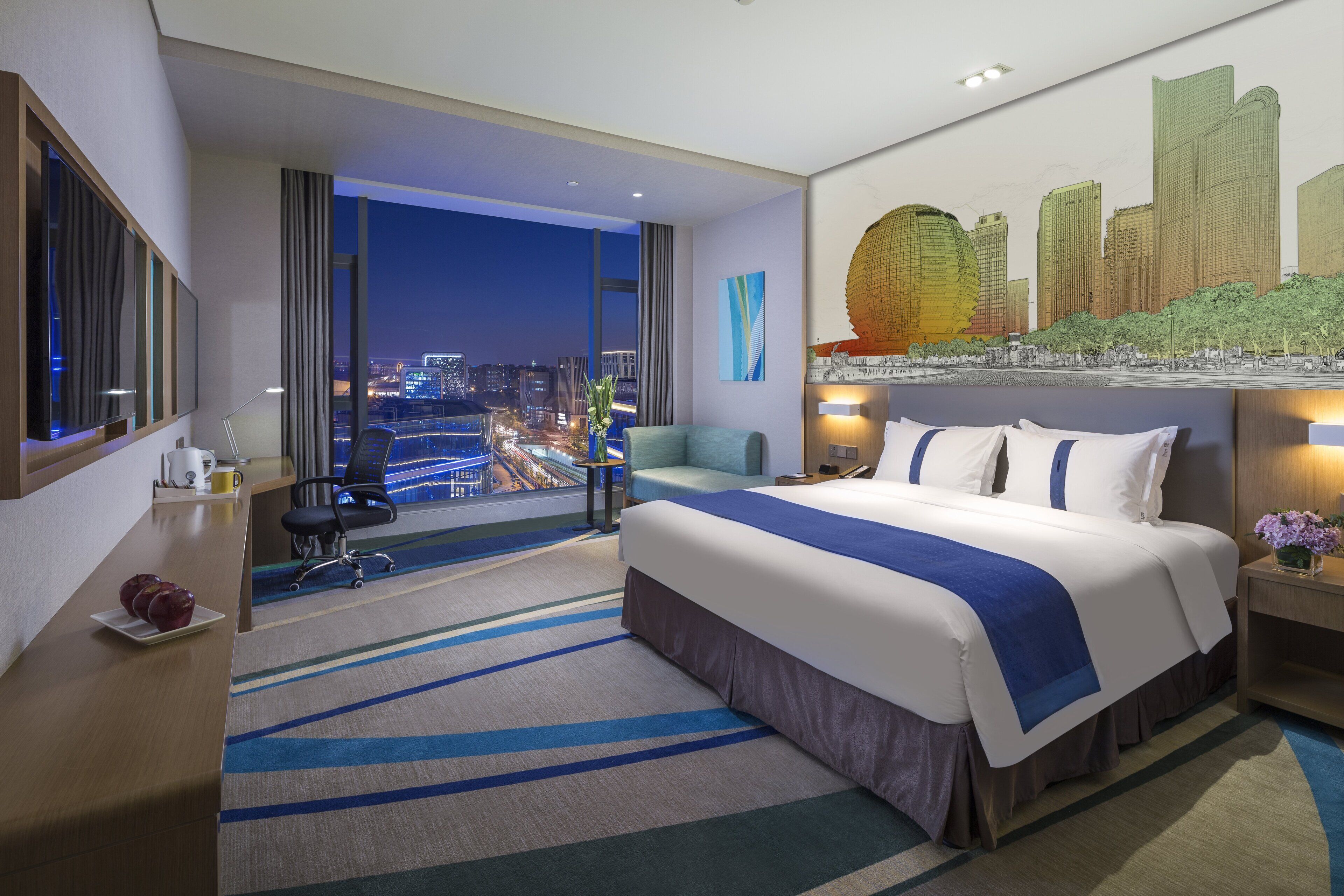 客房內保險箱、書桌、遮光布/窗簾、隔音