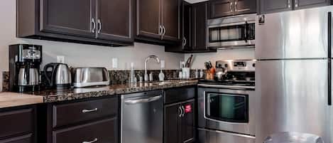 House, 3 Bedrooms (Chamonix #88) | Private kitchen | Fridge, microwave, oven, stovetop