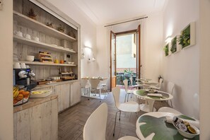 Daily buffet breakfast (EUR 12 per person) - Eco Urban B&B (Florence)