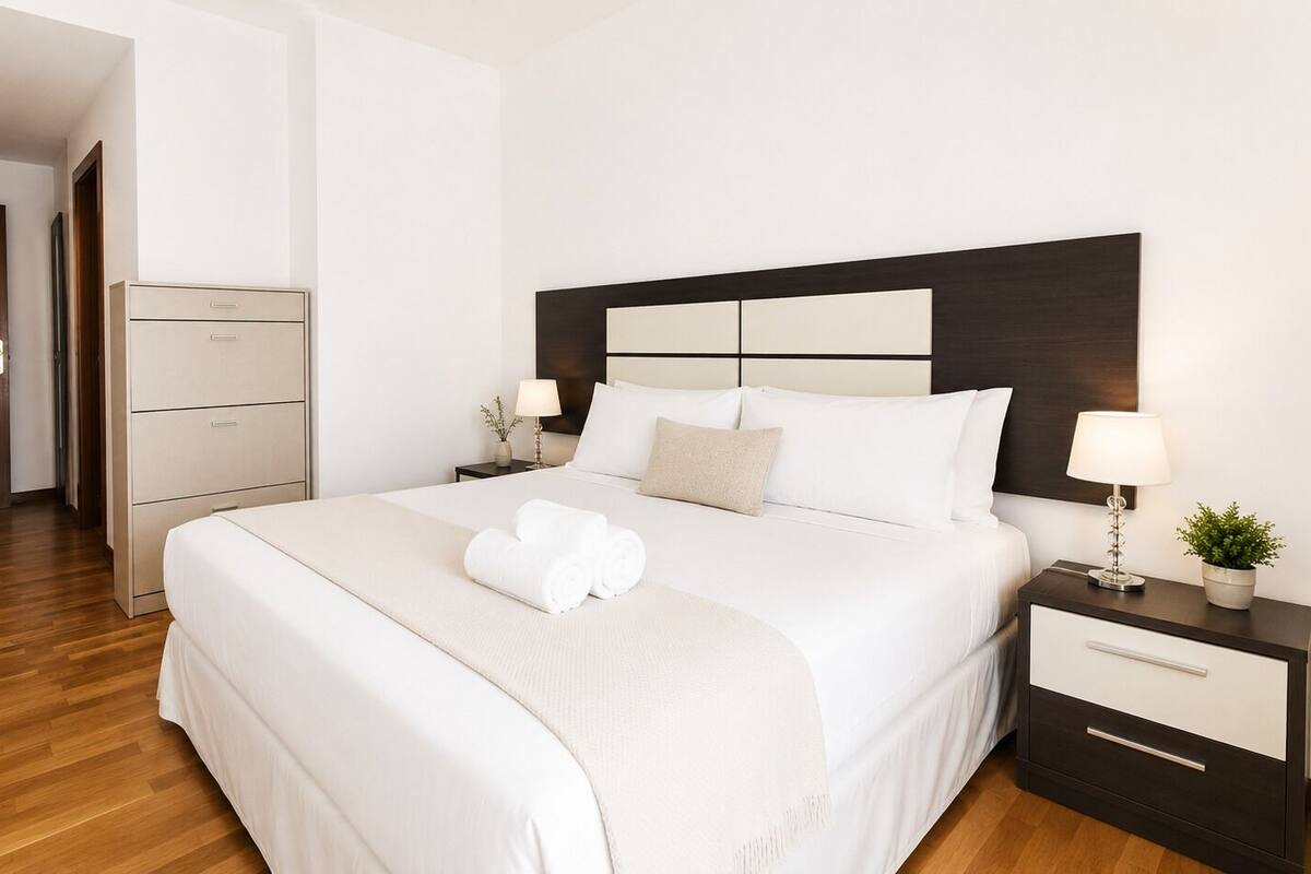 Family Apartment, 2 Bedrooms, Pool Access, Golf View