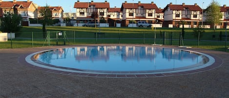 Indoor pool, seasonal outdoor pool