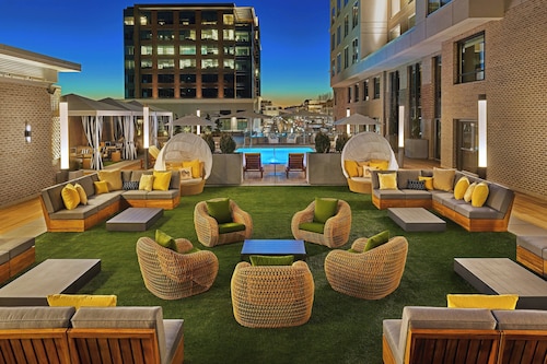 The Hotel at Avalon, Autograph Collection