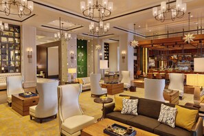Lobby lounge - The Hotel at Avalon, Autograph Collection (Alpharetta)