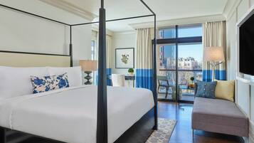 In-room safe, desk, laptop workspace, iron/ironing board