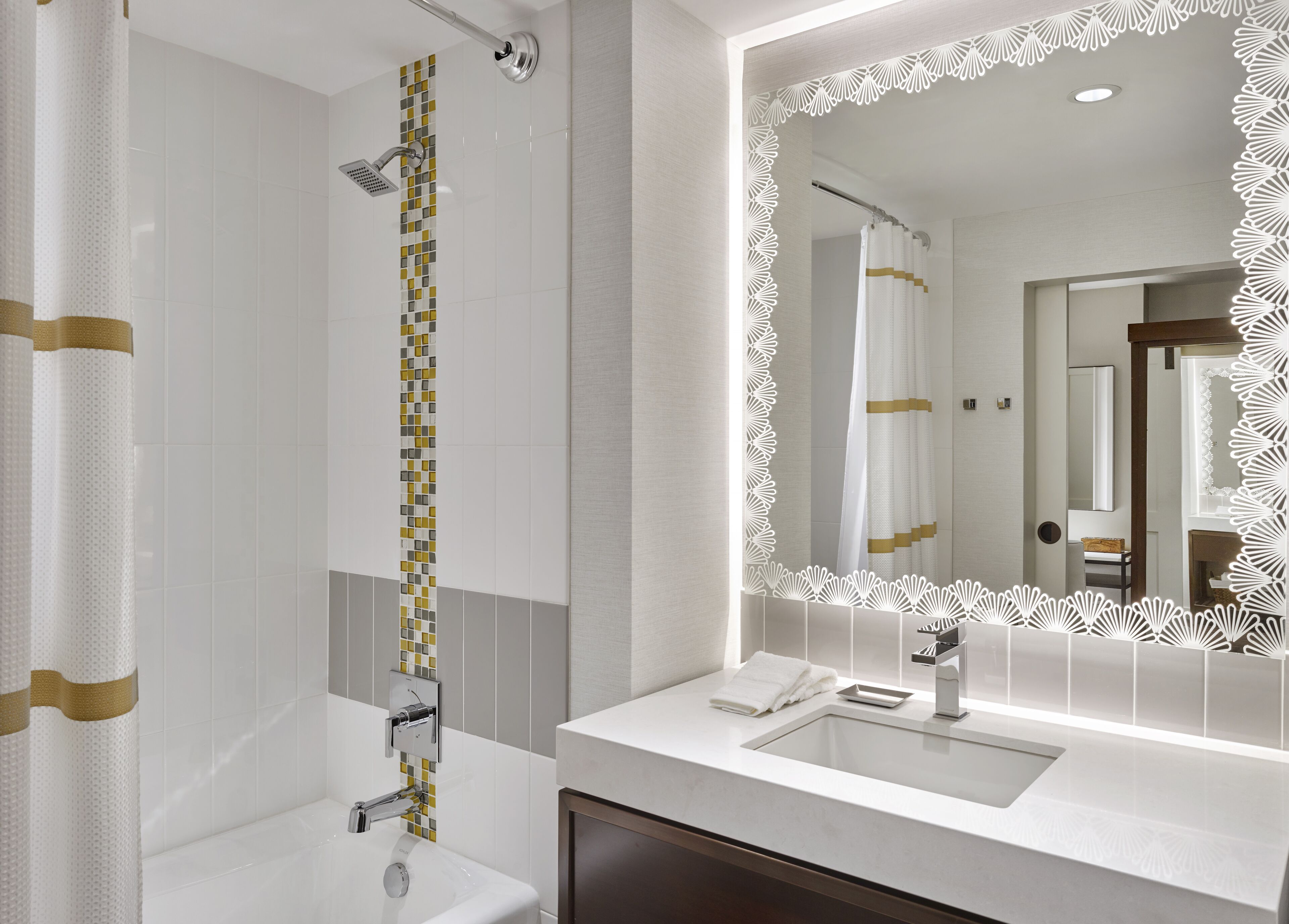 combined shower/bathtub, free toiletries, hair dryer, towels