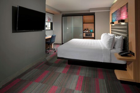 Aloft Coral Gables - Image 11
