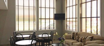 Americas Best Value Inn & Suites Mont Belvieu Houston