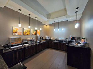 Free full breakfast  - Comfort Inn & Suites Independence (Independence)