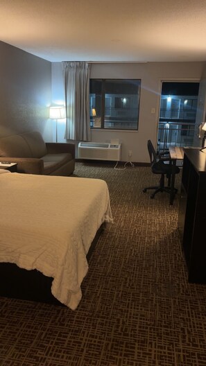 Room, 1 King Bed, Non Smoking