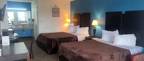 Quarto, 2 camas Queen, para fumantes | Roupas de cama premium