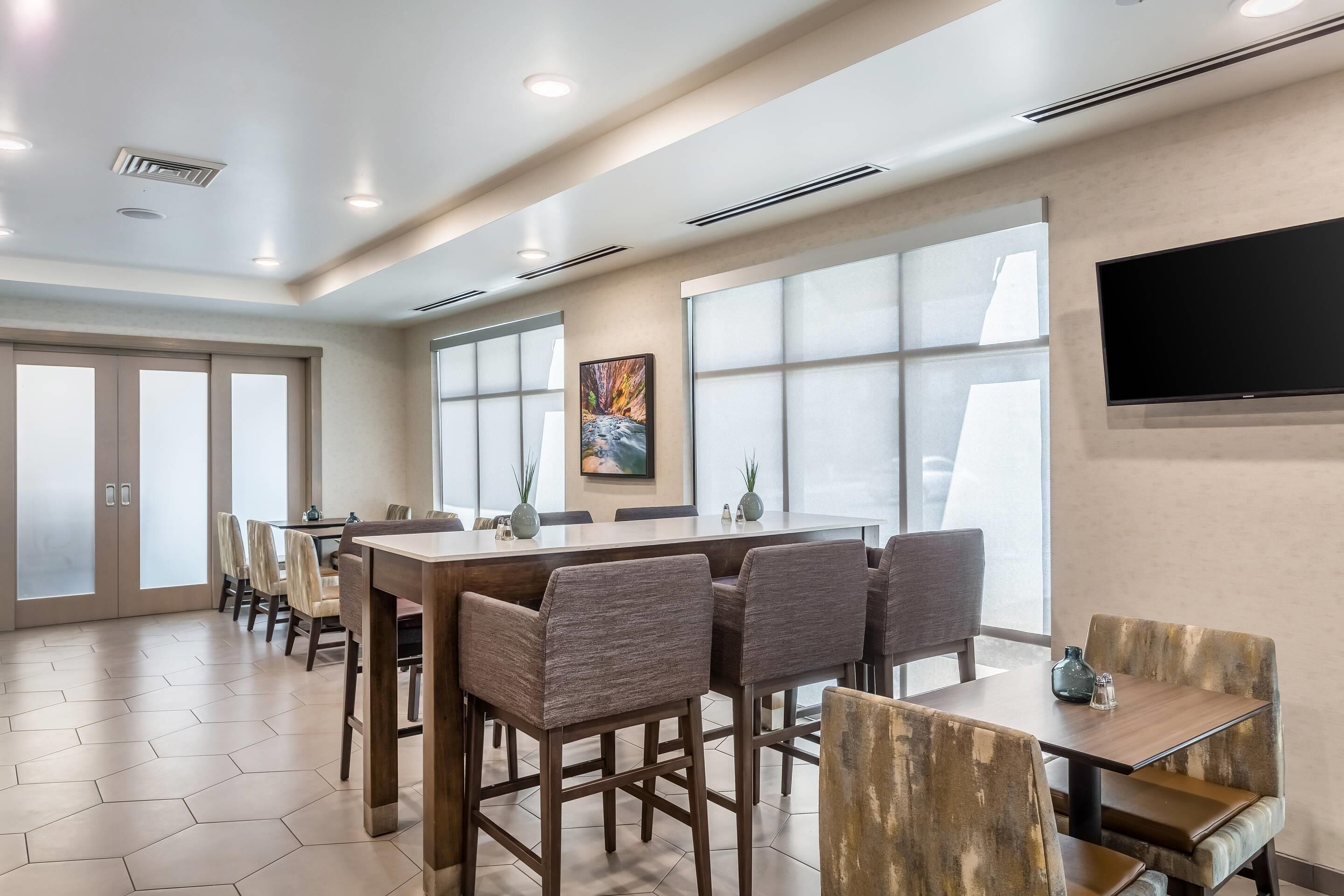 Photo - Comfort Inn & Suites Salt Lake City Airport