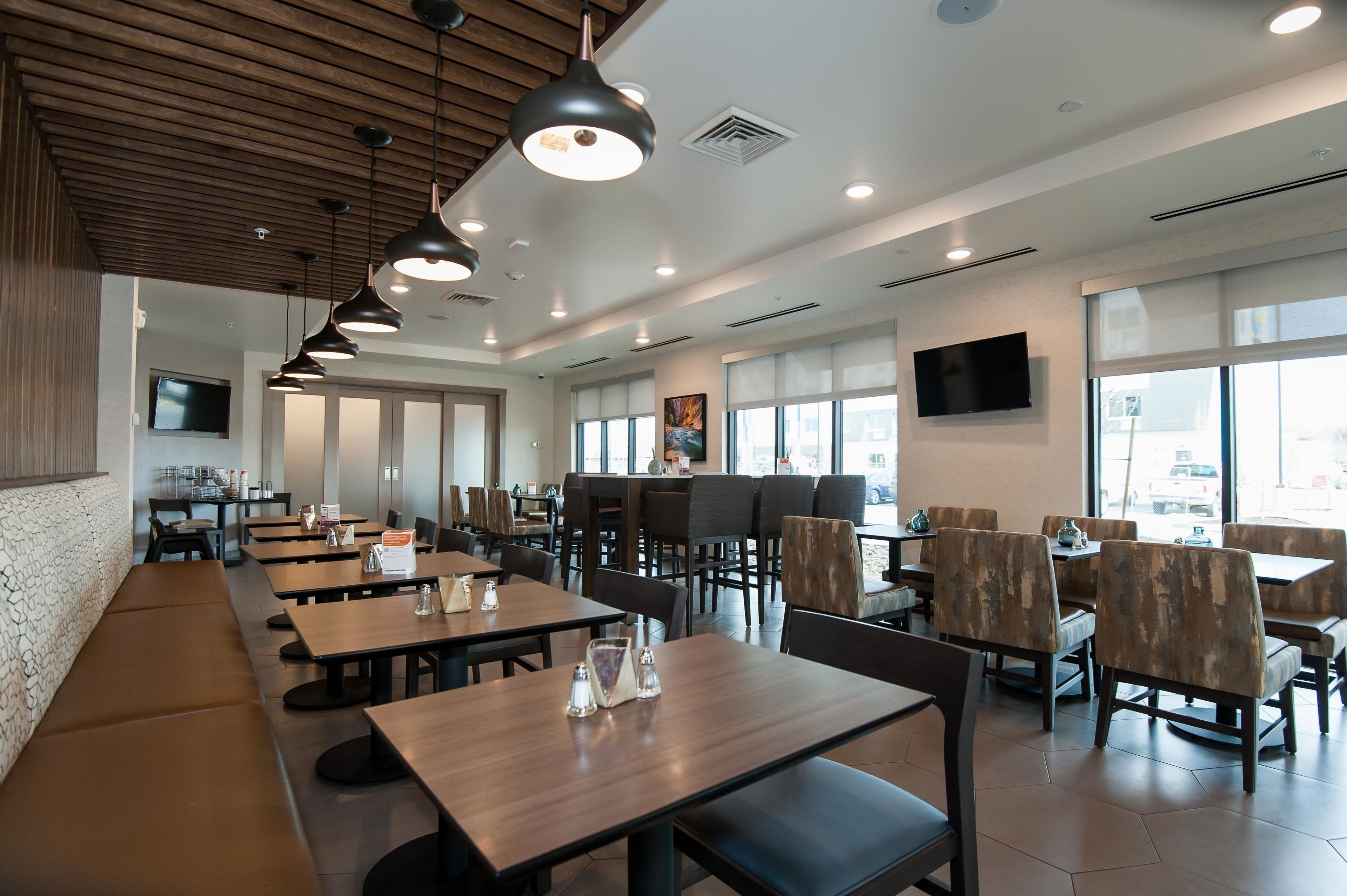 Photo - Comfort Inn & Suites Salt Lake City Airport