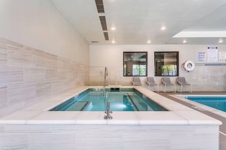 Indoor pool. Comfort Inn & Suites Salt Lake City Airport
