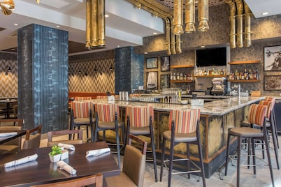 Cambria Hotel Downtown-Center City