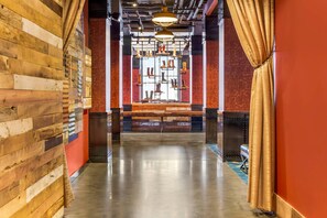 Interior - Cambria Hotel Nashville Downtown (Nashville)