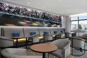 Lobby - Fairfield Inn & Suites by Marriott Daytona Beach Speedway/Airport (Daytona Beach)