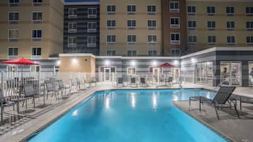 Outdoor pool, open 7:00 AM to 10:00 PM, pool umbrellas, pool loungers