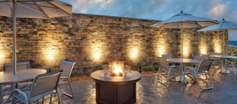 Fairfield Inn & Suites by Marriott Springfield North