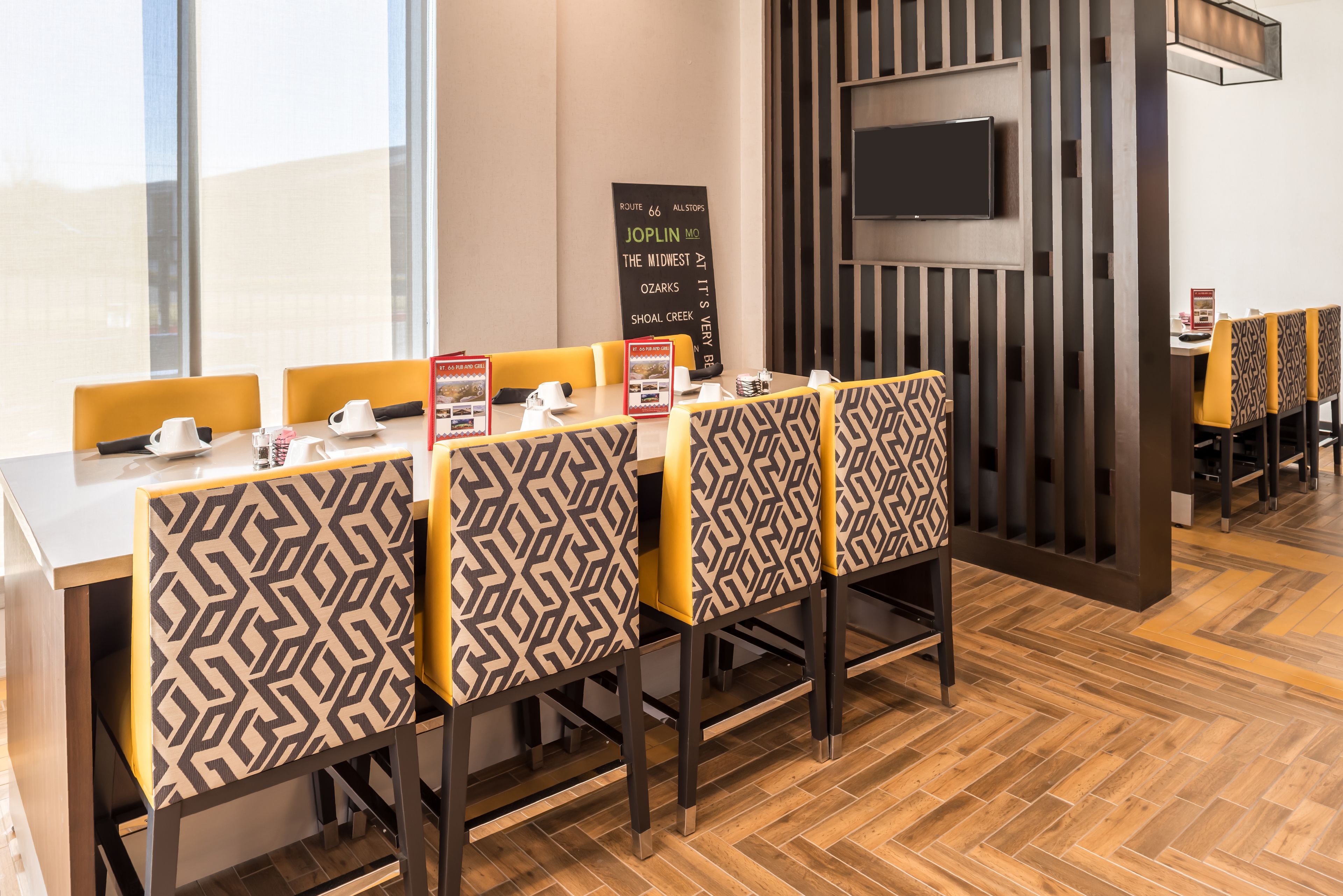 breakfast and dinner served