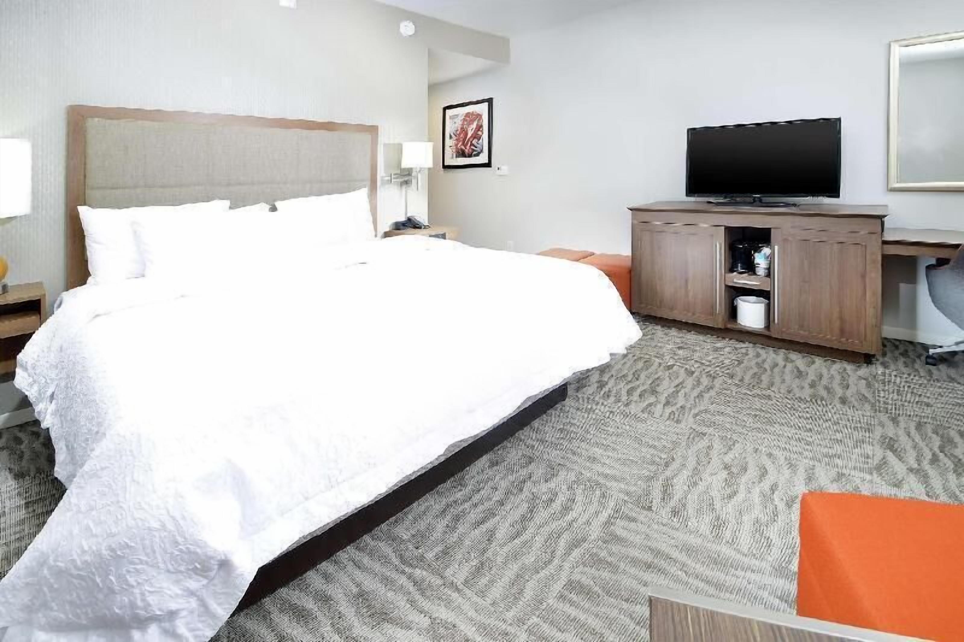 In-room safe, blackout drapes, cribs/infant beds, free WiFi