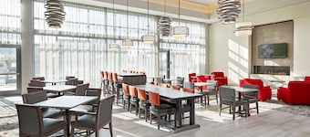 Hampton Inn Long Beach Airport