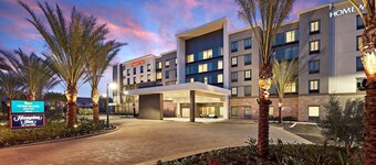 Hampton Inn Long Beach Airport