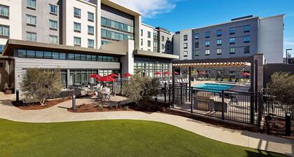 Hampton Inn Long Beach Airport