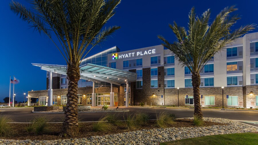 Hyatt Place Delano