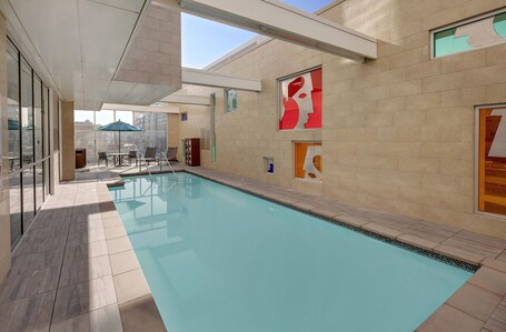 Hyatt Place Glendale / Los Angeles - view 3