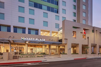 Hyatt Place Glendale / Los Angeles