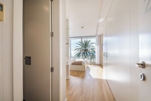 Down duvets, minibar, in-room safe, desk - Meraki Beach Hotel - Adults Only (La Pobla de Farnals)