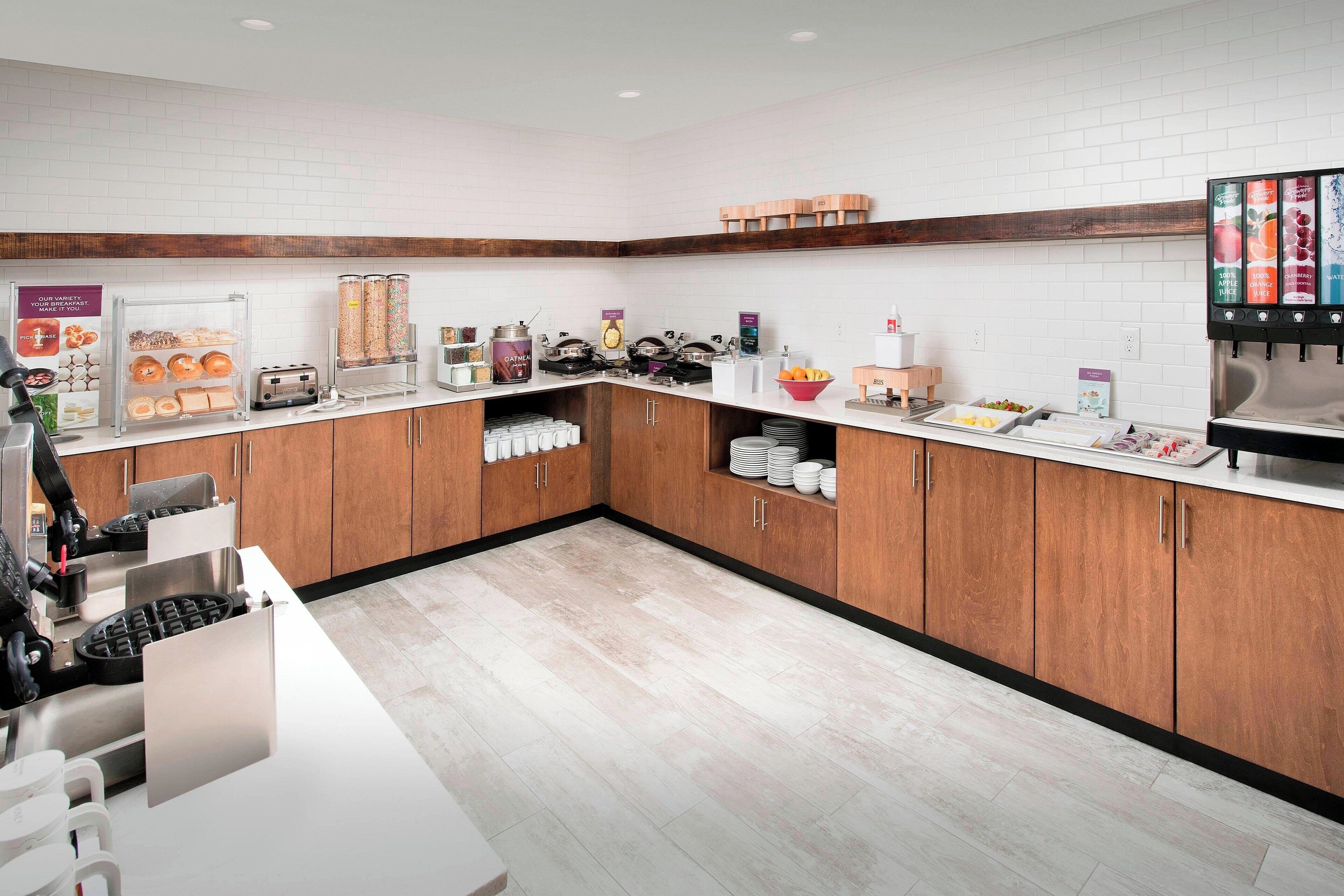 free daily full breakfast