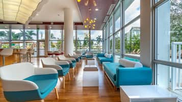 Lounge dans le hall