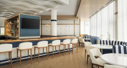 Maritime Hotel Fort Lauderdale Airport & Cruiseport
