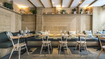 Desayuno a la carta todos los días (con cargo)