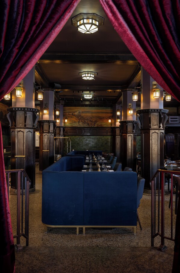 Bar (in der Unterkunft)