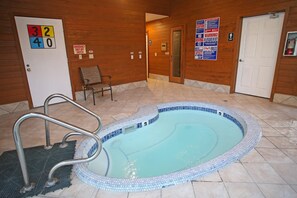 Deluxe Condo, 2 Bedrooms (Silver Bear #20) | Indoor spa tub - Silver Bear 20 (Mammoth Lakes)