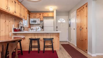Condo, 1 Bedroom, Mountain View (Mammoth View Villas #34) | Private kitchen | Full-sized fridge, microwave, oven, stovetop