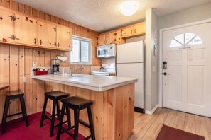 Private kitchen - Mountain View Villas 34 (Mammoth Lakes)