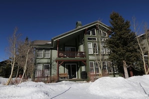 Front of property - Snowcreek 883 Phase V (Mammoth Lakes)